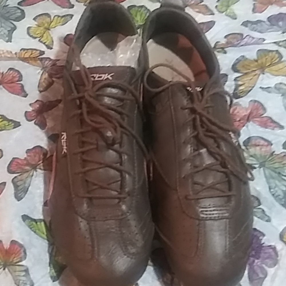 Reebok Brown and pink athletic shoes